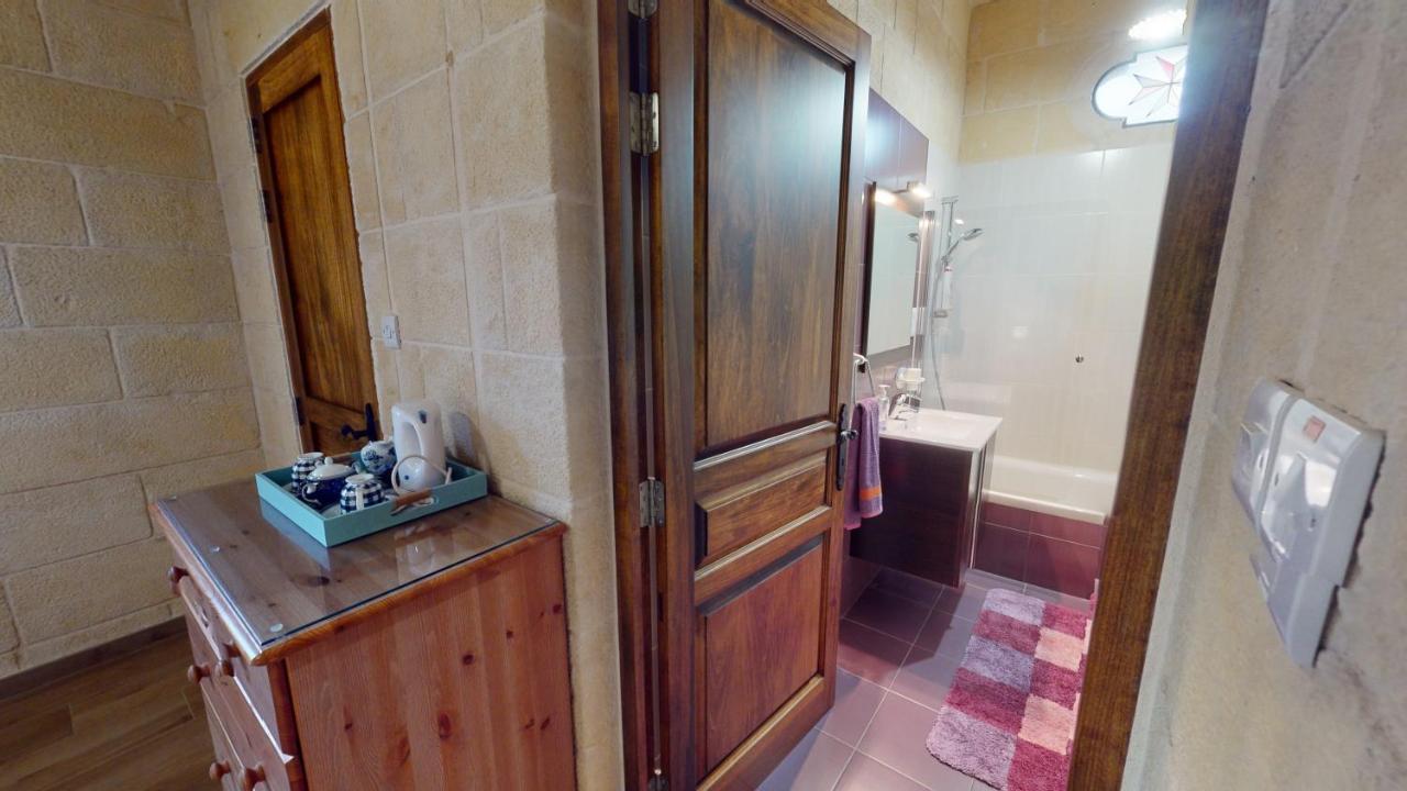 Qala Bed&Breakfast With Swimming Pool - Il-Wenniessa Dış mekan fotoğraf