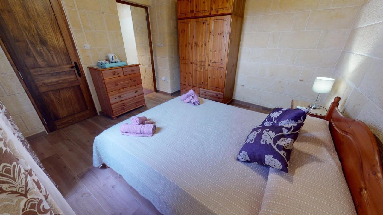 Qala Bed&Breakfast With Swimming Pool - Il-Wenniessa Dış mekan fotoğraf