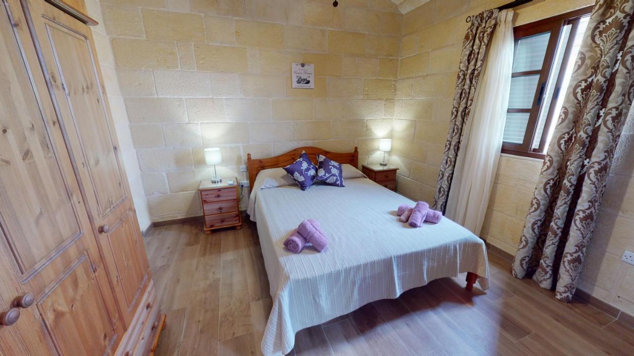 Qala Bed&Breakfast With Swimming Pool - Il-Wenniessa Dış mekan fotoğraf
