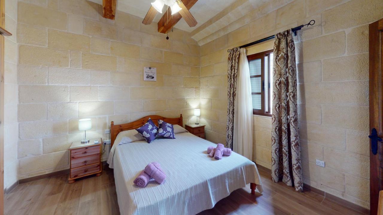 Qala Bed&Breakfast With Swimming Pool - Il-Wenniessa Dış mekan fotoğraf