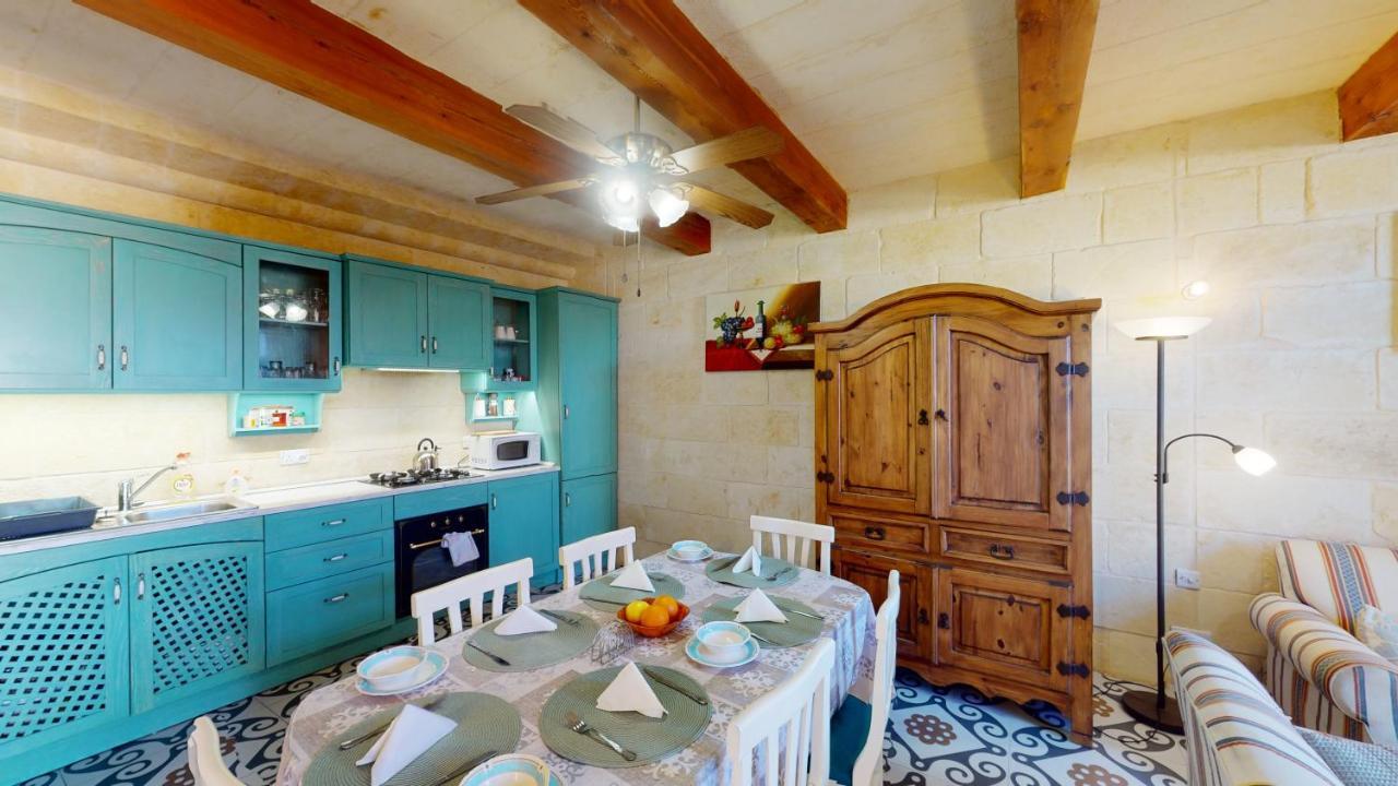 Qala Bed&Breakfast With Swimming Pool - Il-Wenniessa Dış mekan fotoğraf