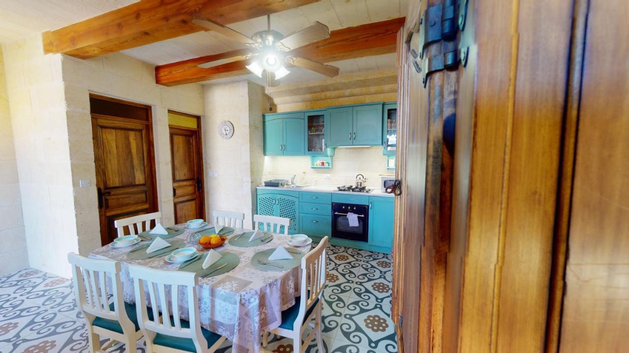 Qala Bed&Breakfast With Swimming Pool - Il-Wenniessa Dış mekan fotoğraf