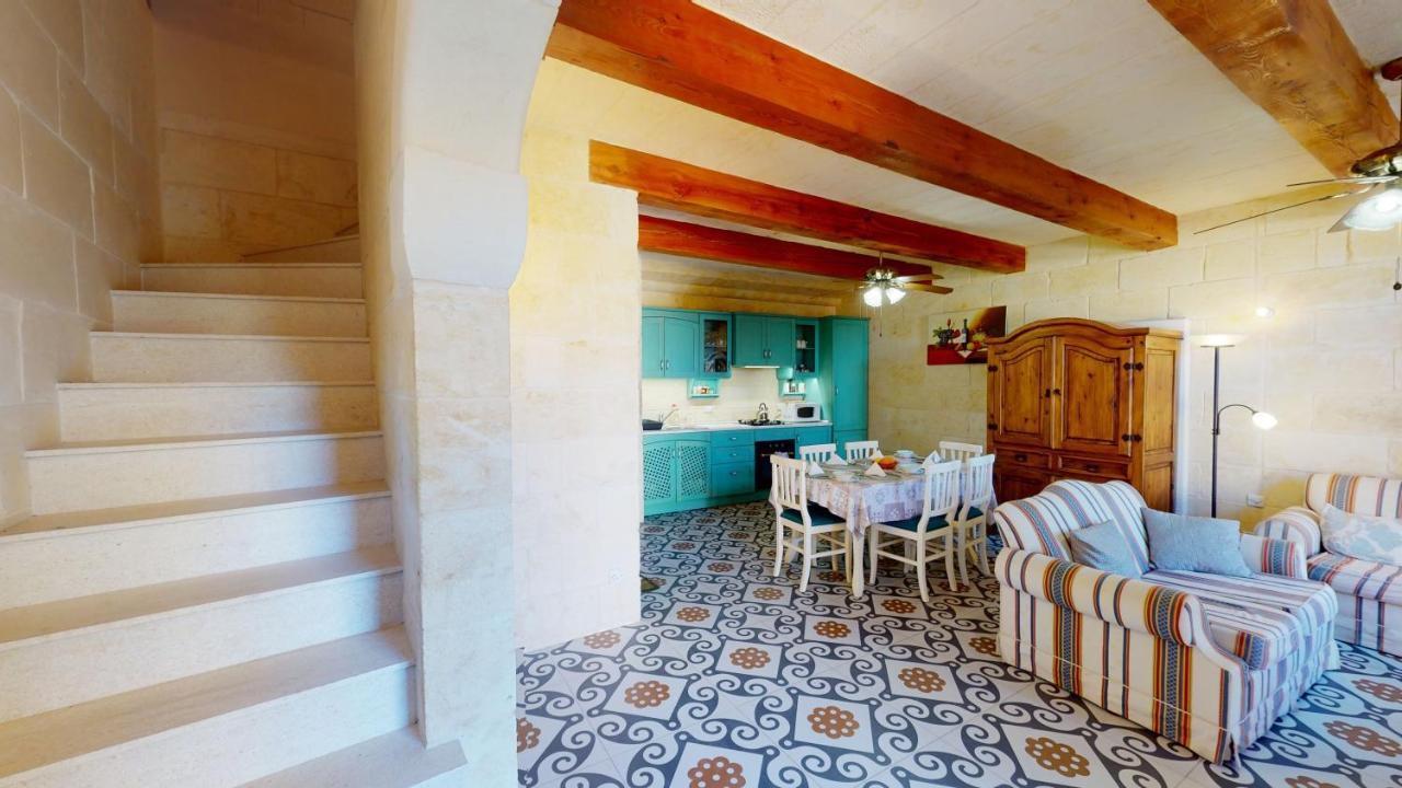 Qala Bed&Breakfast With Swimming Pool - Il-Wenniessa Dış mekan fotoğraf